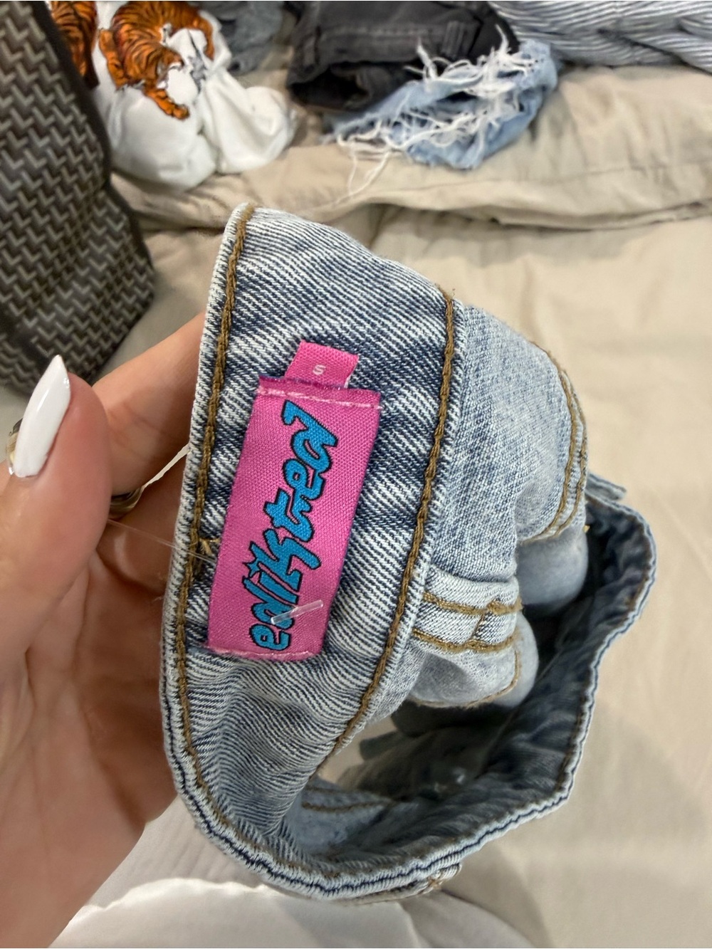 Women's Light Wash Blue Jeans - Size S